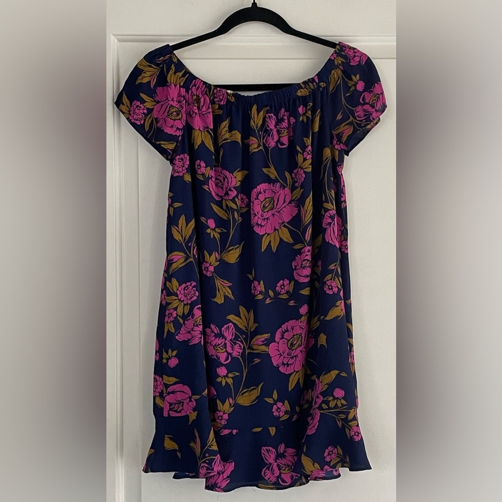 Express Women’s Off the Shoulder Dress in Navy and Pink Floral